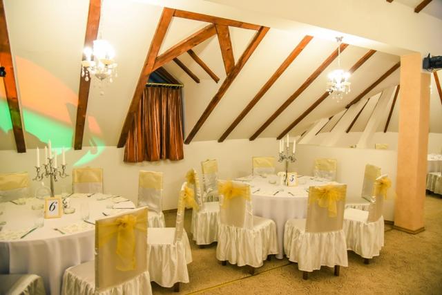 Restorani Restoran za venčanja proslave Dve Kule